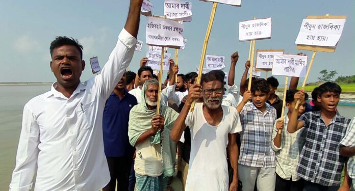 SOUTH SALMARA_AASU PROTEST ON ERISON PROTECTION NEWS WITH PIC 4